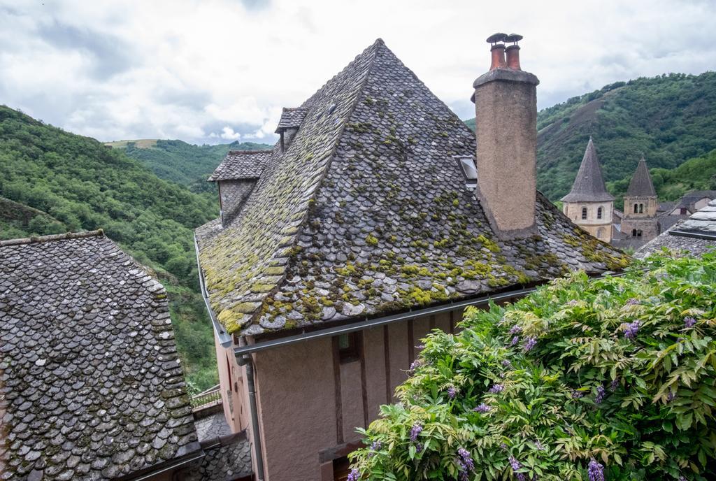 Le Compostelle De Conques Apartment ภายนอก รูปภาพ
