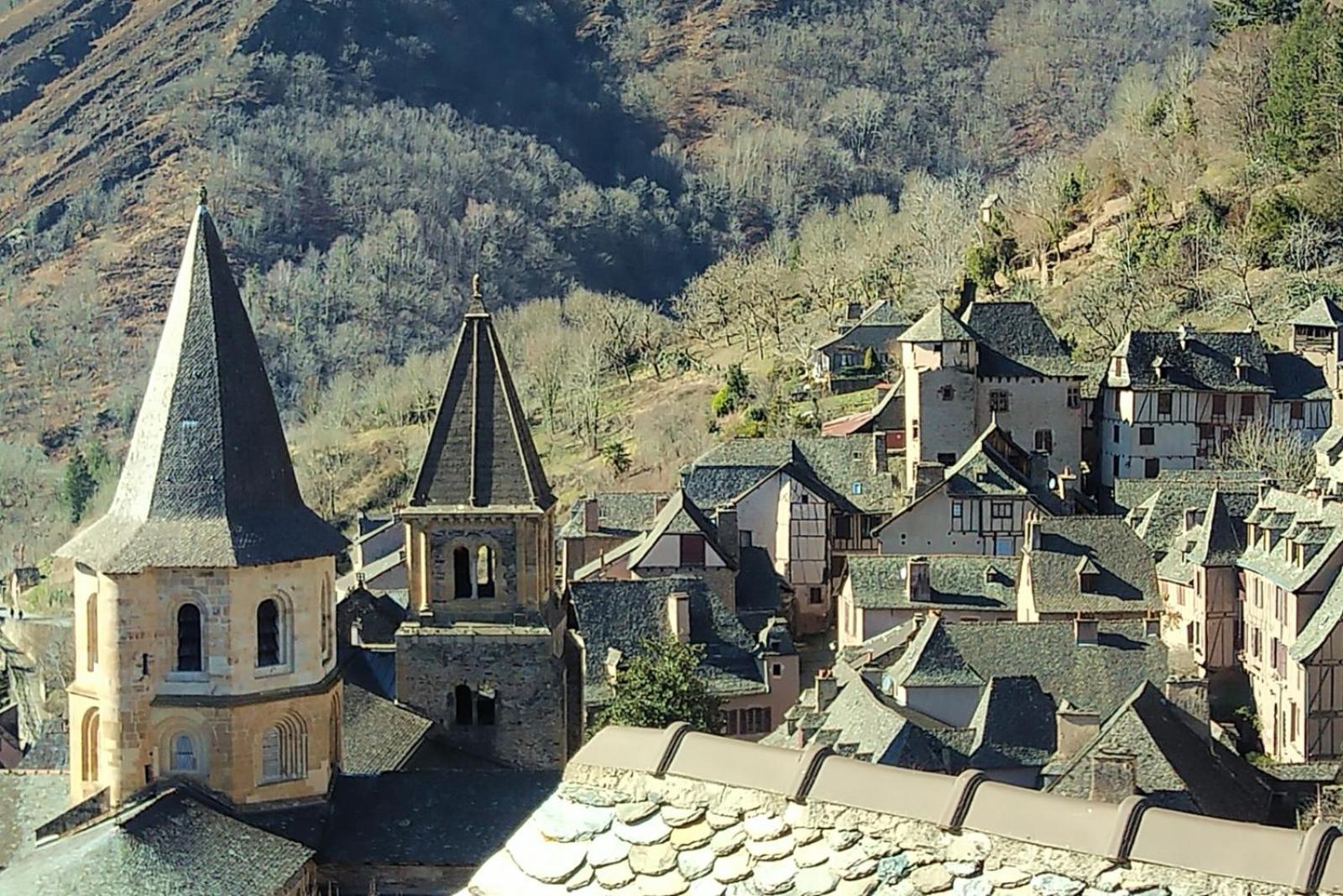 Le Compostelle De Conques Apartment ภายนอก รูปภาพ